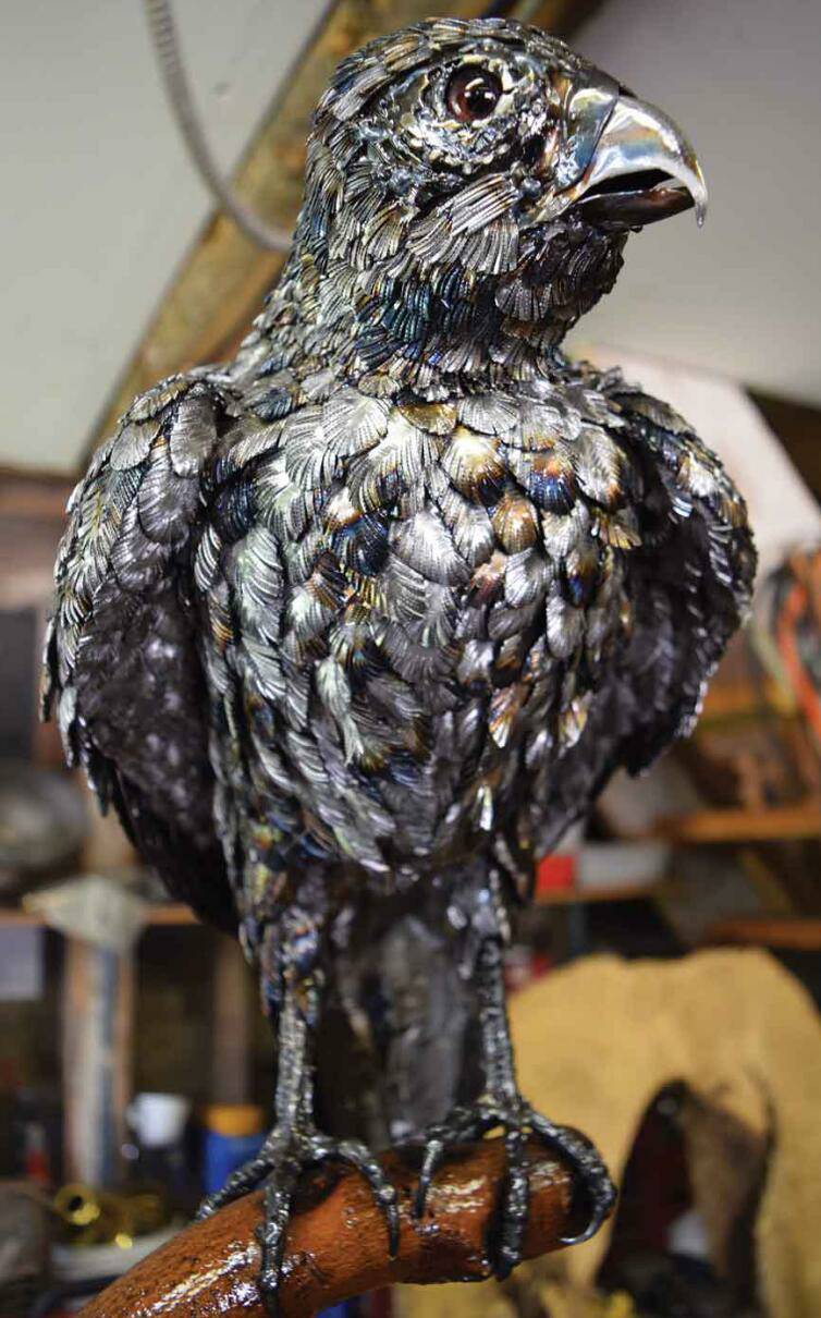 全球钣金新闻-金属制造狂：焊工制作动物的金属钣金-华体会app注册登录-华体会app登录入口